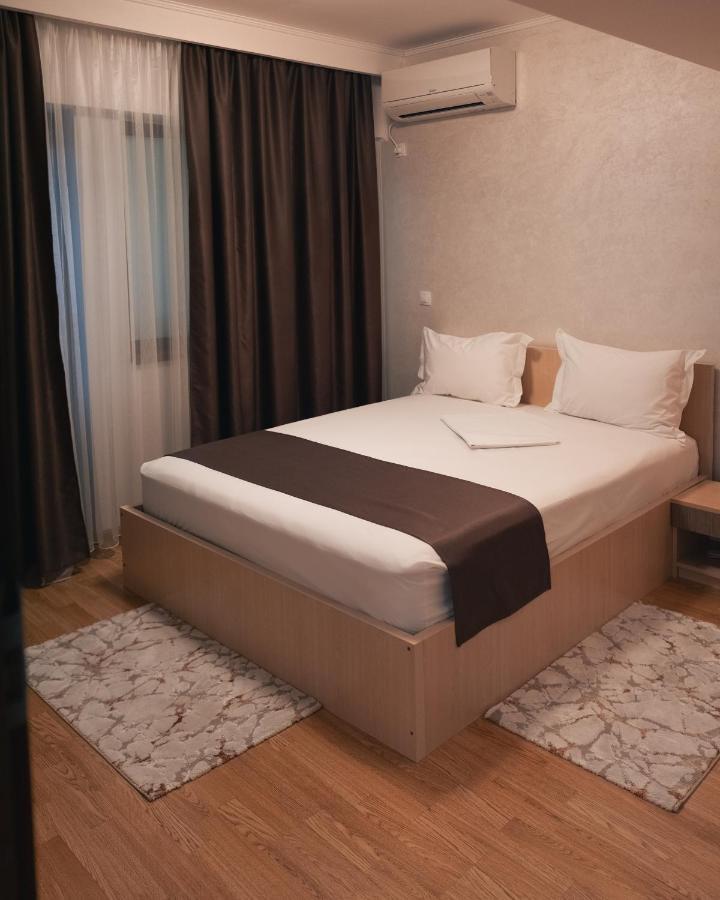 Delta Est Hotel & Restaurant Sulina Esterno foto